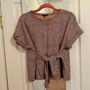 Express Dotted Print Tie Front Tee